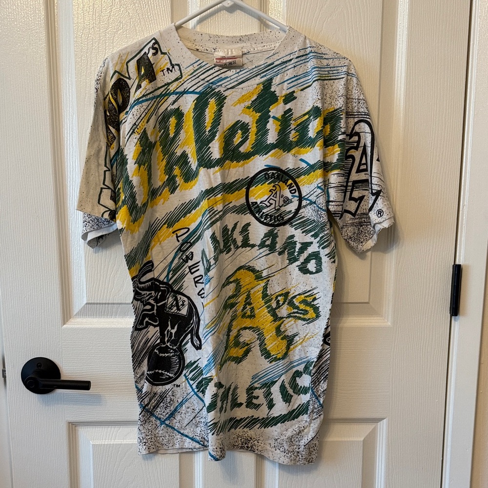 Vintage Oakland A’s 1990’s shirt